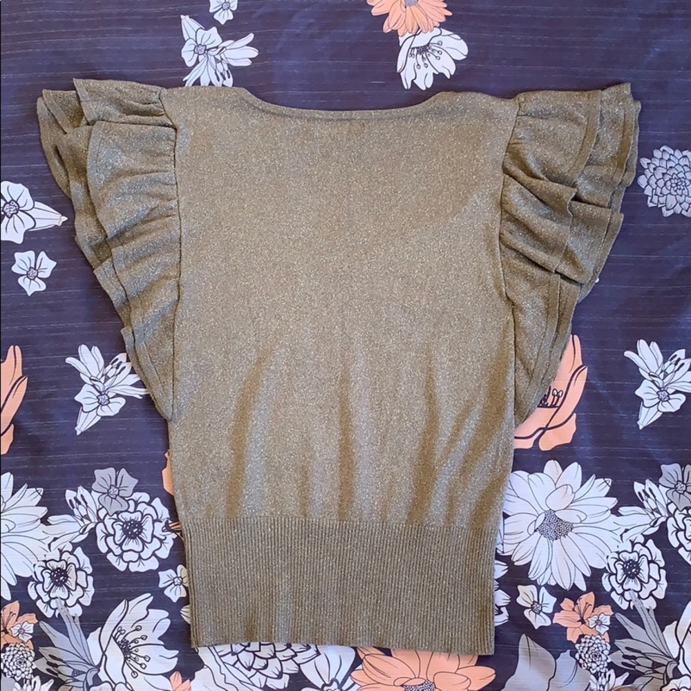 Shimmer Flutter Sleeve Top - Picture 4 of 5